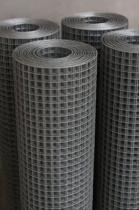Rolls of welded wire mesh